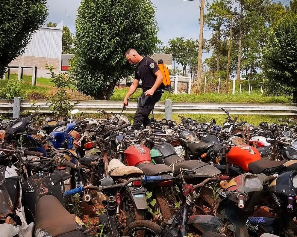 Operativos de descacharrización en dependencias policiales de Misiones