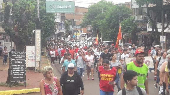 Organizaciones marchan en Misiones y el resto del país contra el ajuste del gobierno nacional