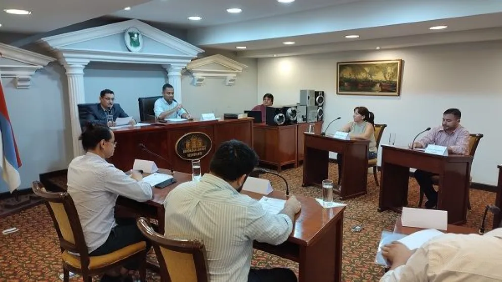 Proponen audiencia pública para debatir funcionamiento y aumentos del transporte urbano público