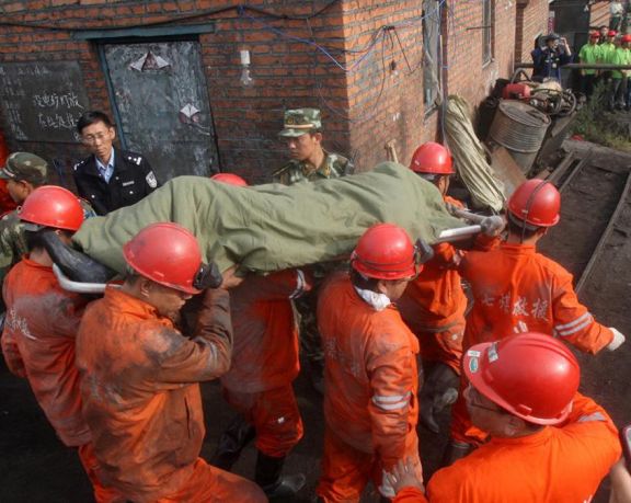 China: al menos 12 muertos por un accidente en una mina de carbón