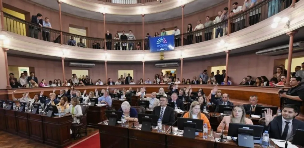 Entre Ríos: la Cámara de Diputados aprobó un proyecto que prohíbe familiares y negocios en el Gobierno