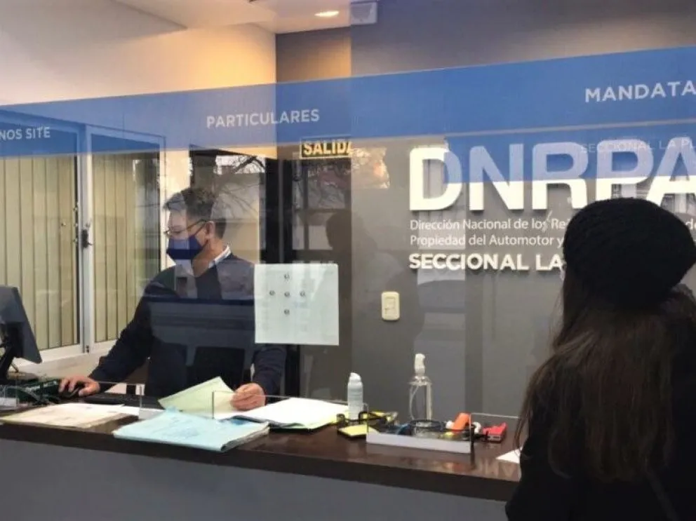 Encargados del Registro Automotor rechazan los cambios presentados en el DNU