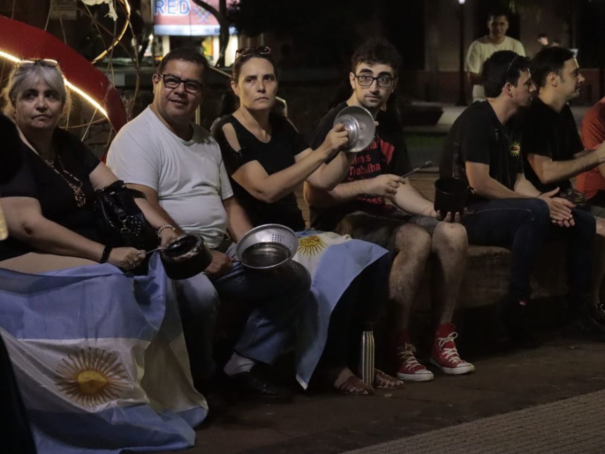 Posadas se movilizó contra el DNU de Milei