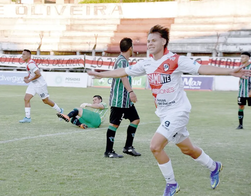 Liga Posadeña: La Franja goleó y espera en la final