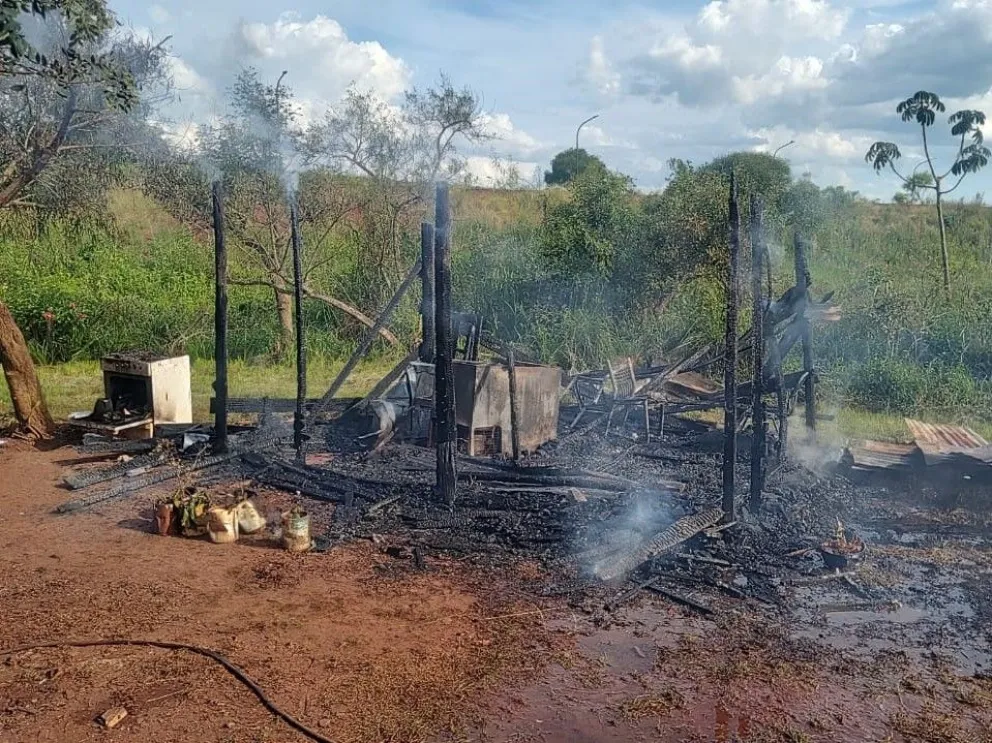 Garupá: una mujer fue detenida por incendiar la casa de su expareja