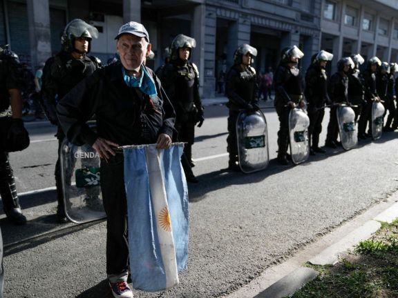Crisis previsional: 8 millones de argentinos sobreviven bajo la línea de indigencia