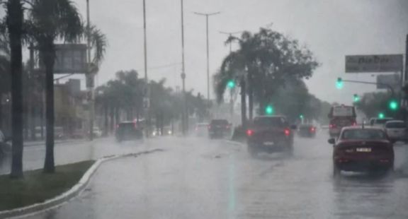 Hay más de 800 evacuados tras el temporal en Corrientes