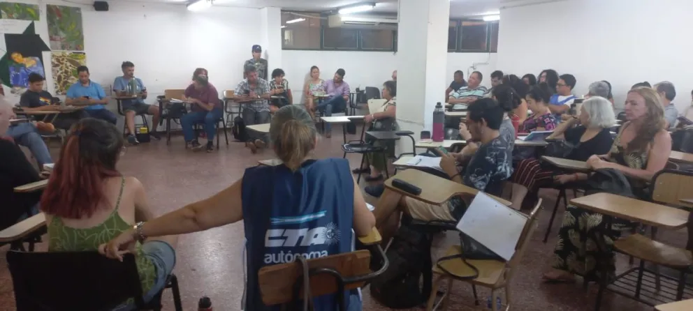 Sindicatos y organizaciones sociales de Misiones definen agenda de movilizaciones contra el DNU de Milei