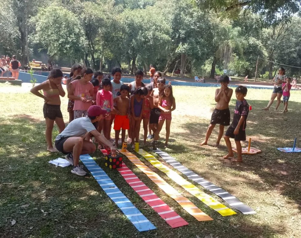 Jardín América: con una gran participación, el deporte pisa fuerte en este verano