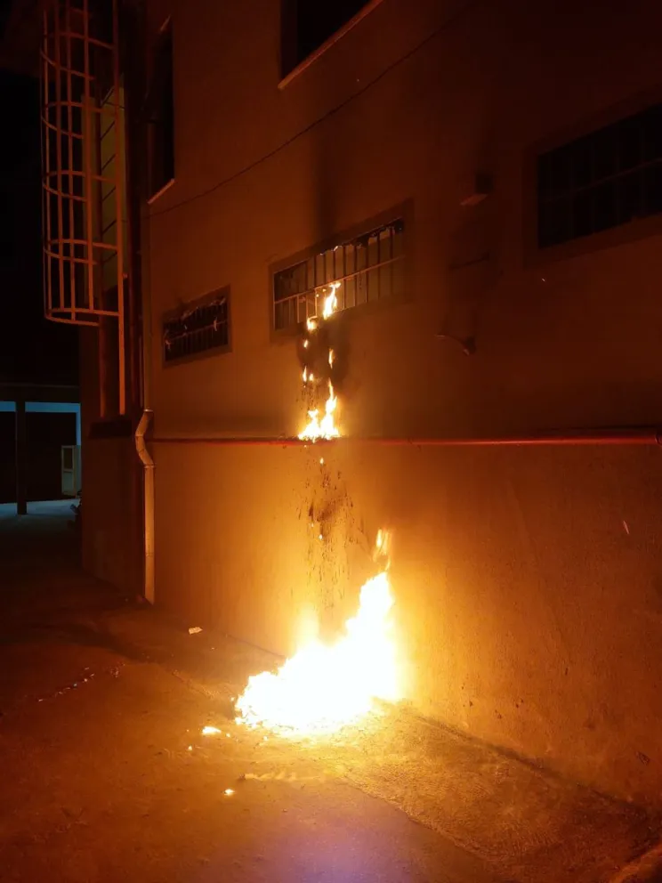 Detenidos provocaron el incendio de un colchón en la Comisaría Segunda de Posadas