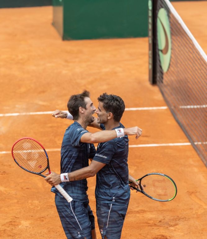 Argentina Venció En Dobles Y Puso 2-1 La Serie De Copa Davis Ante ...