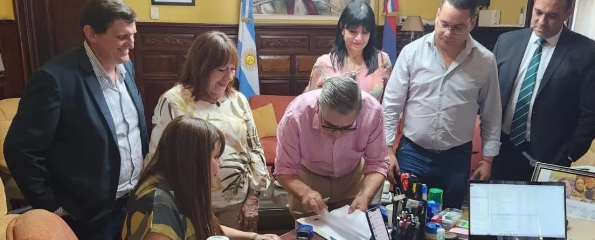 El gobierno provincial y UPCN acordaron una recomposición salarial para la Administración Pública de Misiones