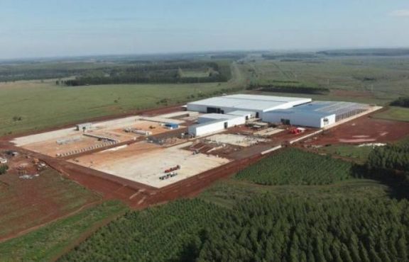 Empresarios anunciaron inversiones por 400 millones de dólares en aserradero de Virasoro