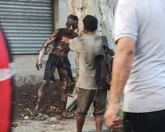 Murió el joven que se había electrocutado mientras intentaba robar cables de alta tensión en Rosario Murió el joven que se había electrocutado mientras intentaba robar cables de alta tensión en Rosario