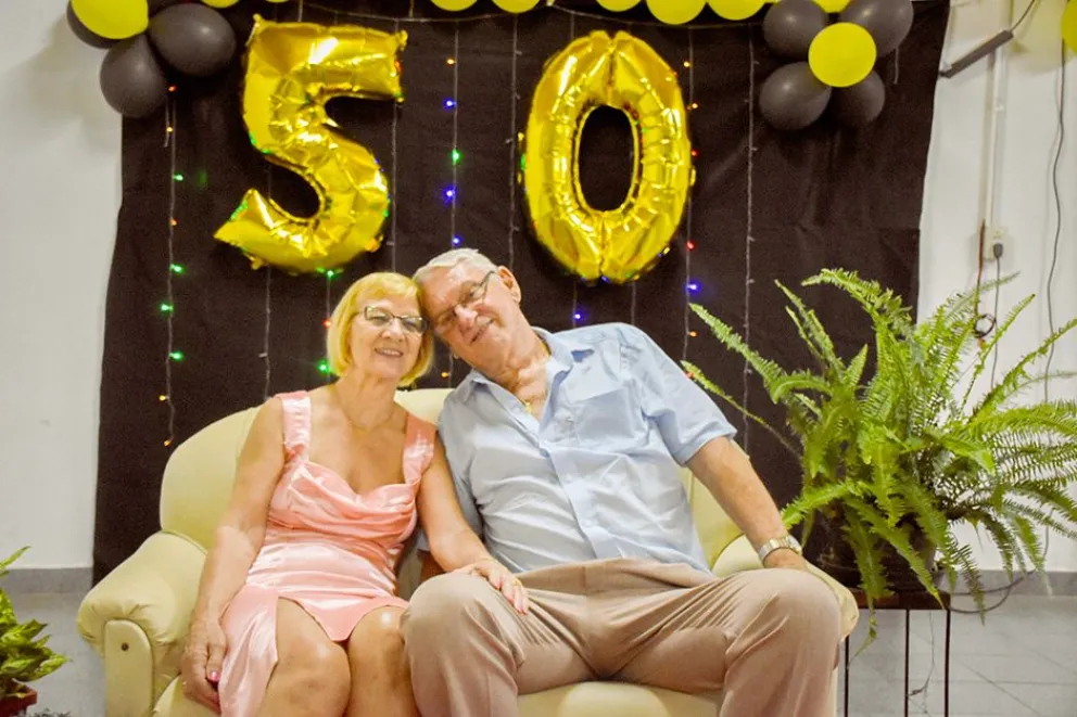 Un helado, un baile y mil cosas compartidas en 50 años de amor