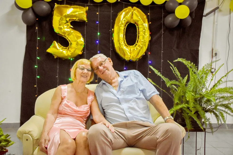 Un helado, un baile y mil cosas compartidas en 50 años de amor      