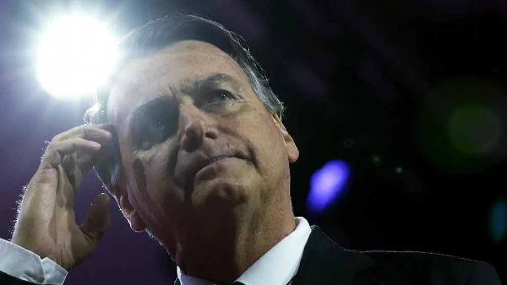 Brasil: Bolsonaro le pidió a la Corte la devolución del pasaporte y dijo que no se fugará