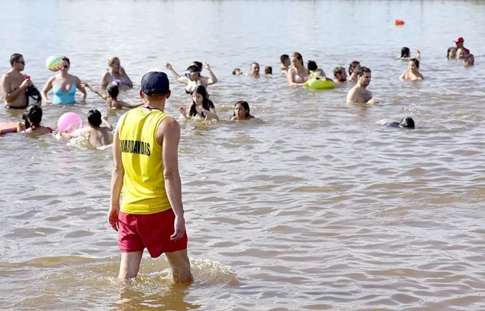 Guardavidas concretaron doce rescates en las playas en lo que va de la temporada