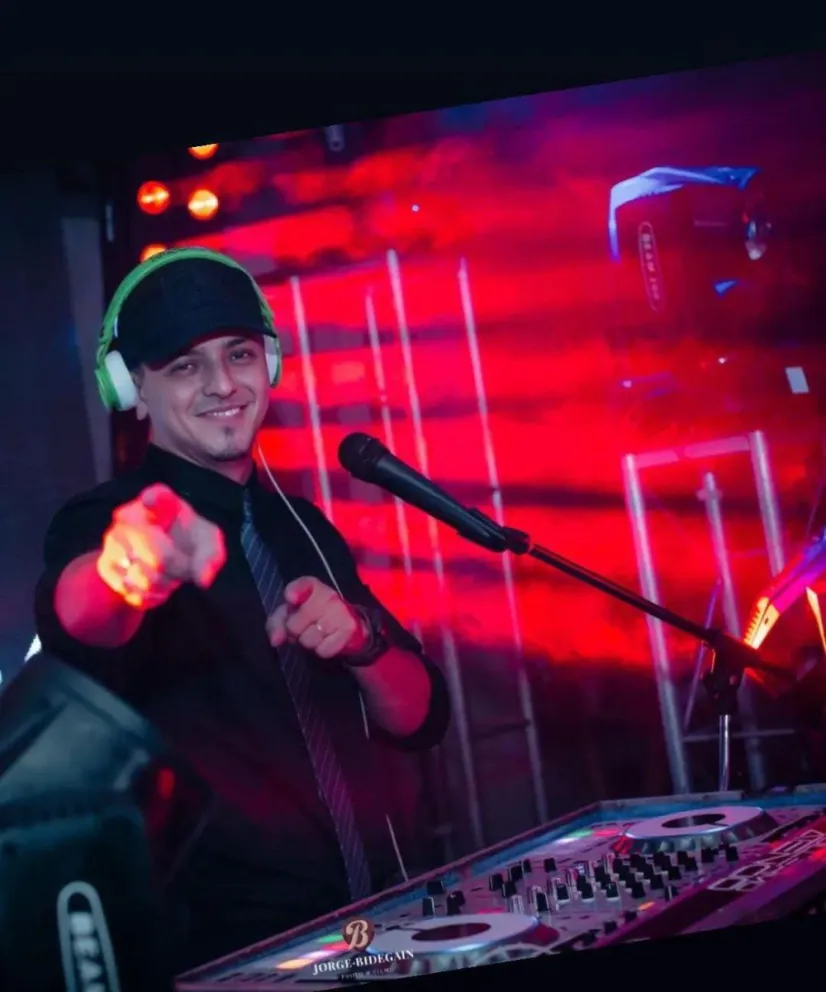 Dj misionero fue reconocido por el mayor sitio de bodas de América
