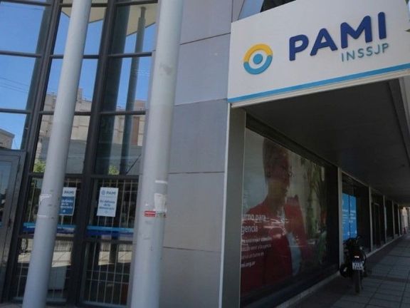 El PAMI reduce rangos jerárquicos y recorta todos los cargos políticos