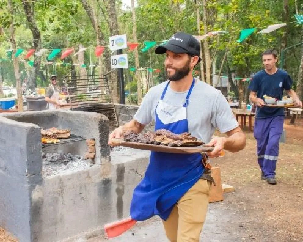 Oberá tendrá dos fiestas el domingo entre la parrilla y el calor