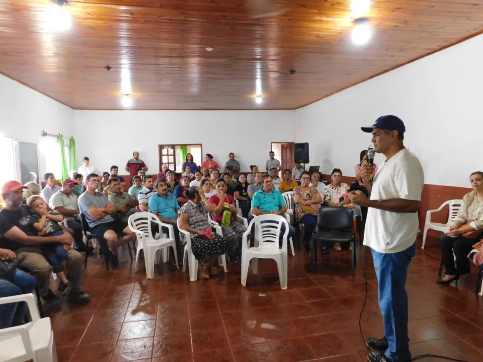 Se realizó la primera reunión de agricultores, emprendedores y pequeños productores en Puerto Esperanza
