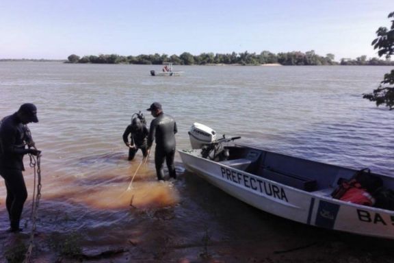 Corrientes: dos jóvenes se ahogaron en el Paraná, hallaron uno de los cuerpos