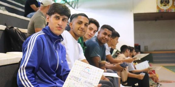 Jardín América: empezó la clínica de Futsal de FIFA 