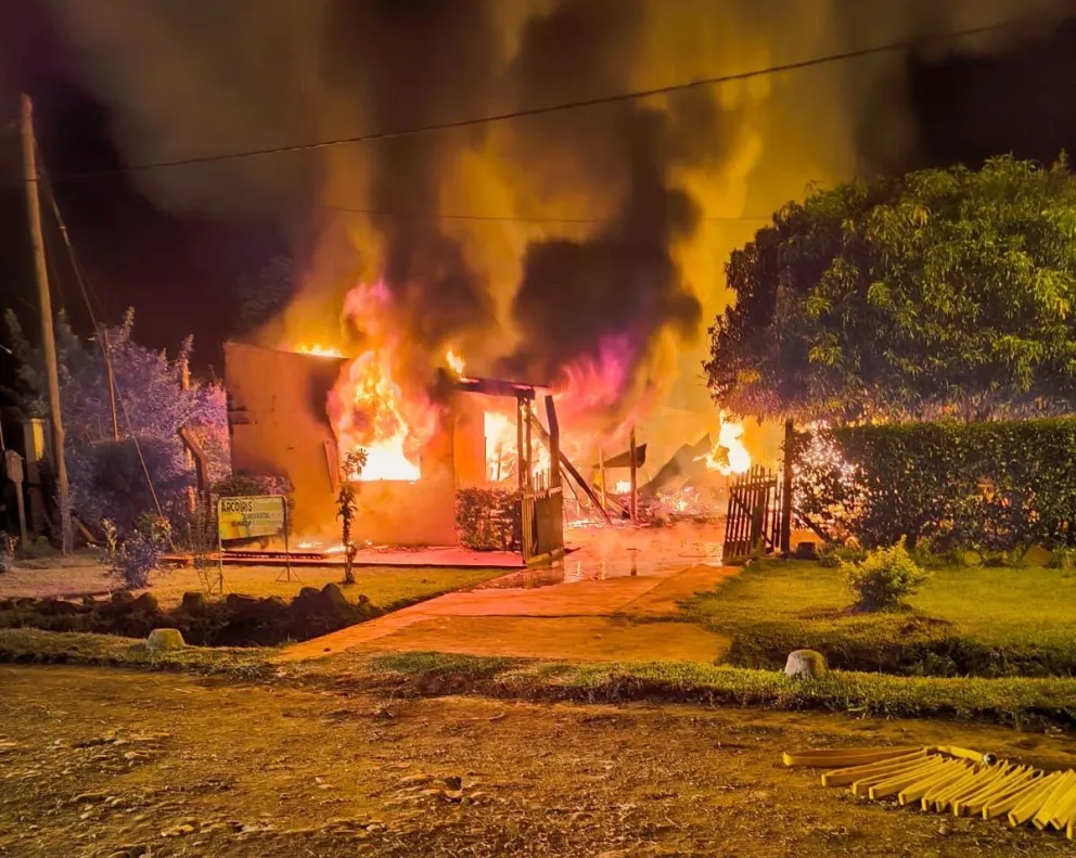 Incendió consumió por completo una vivienda en San Javier