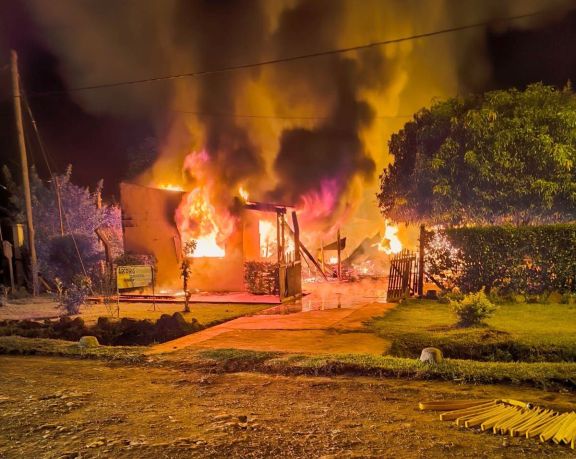 Incendió consumió por completo una vivienda en San Javier