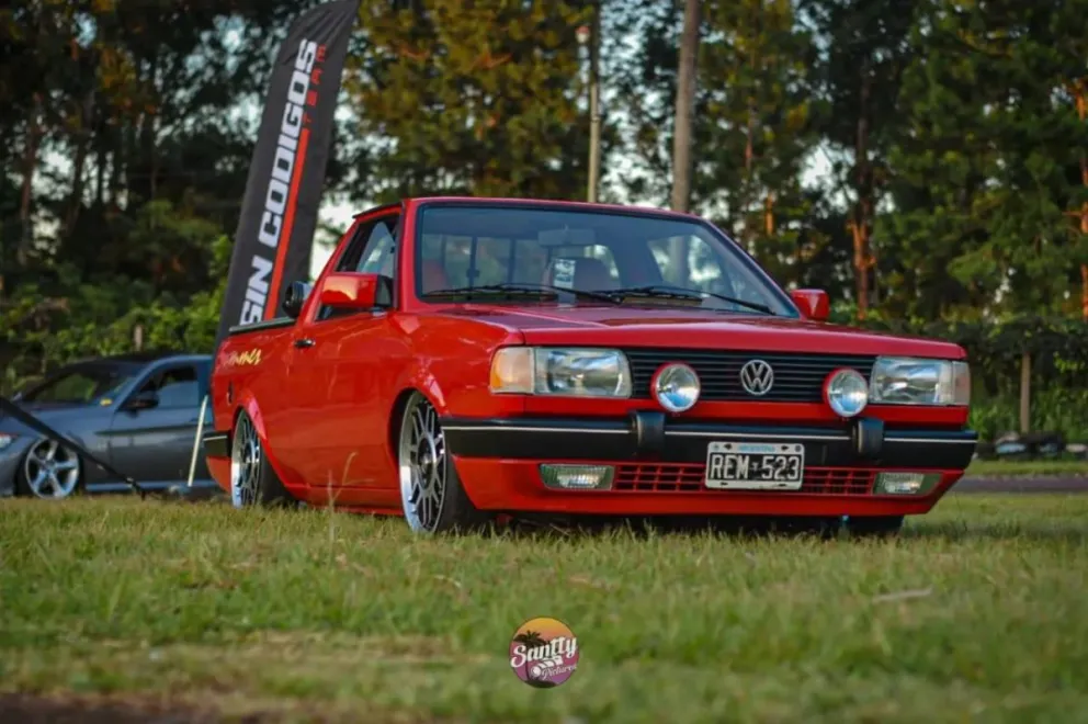 Apóstoles palpita la primera Expo Car con fines solidarios