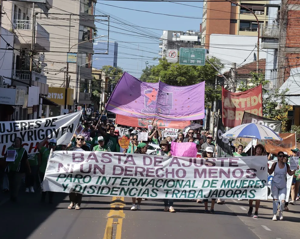 Se realizó  la marcha del 8M en Posadas con una gran convocatoria 