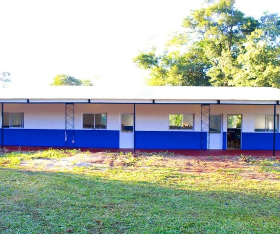 Inauguraron las nuevas aulas de la EPET Nº 51 de Puerto Iguazú Inauguraron las nuevas aulas de la EPET Nº 51 de Puerto Iguazú