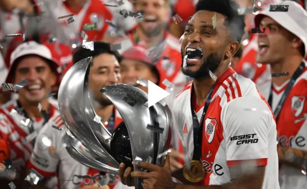 “Sigan hablando”: el picante festejo de Miguel Borja después de ganar la Supercopa Argentina con River