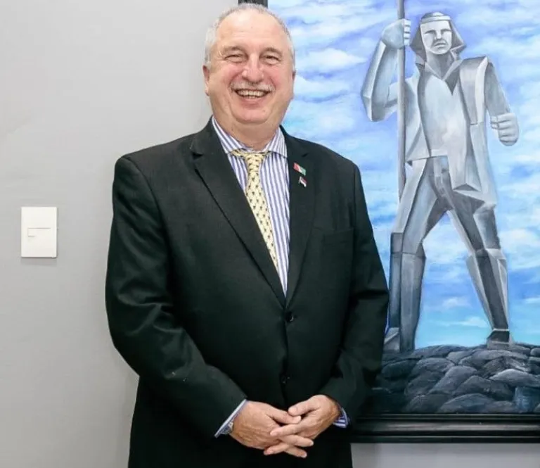 Passalacqua congeló su sueldo como medida destinada a bajar el gasto público