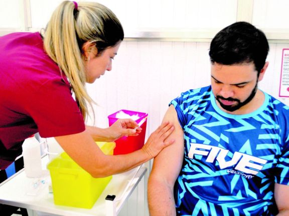 Esta semana vacunarán contra el dengue en 8 municipios misioneros