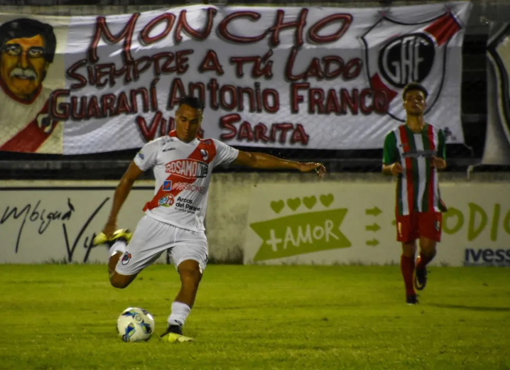 Guaraní goleó en el debut en el Provincial