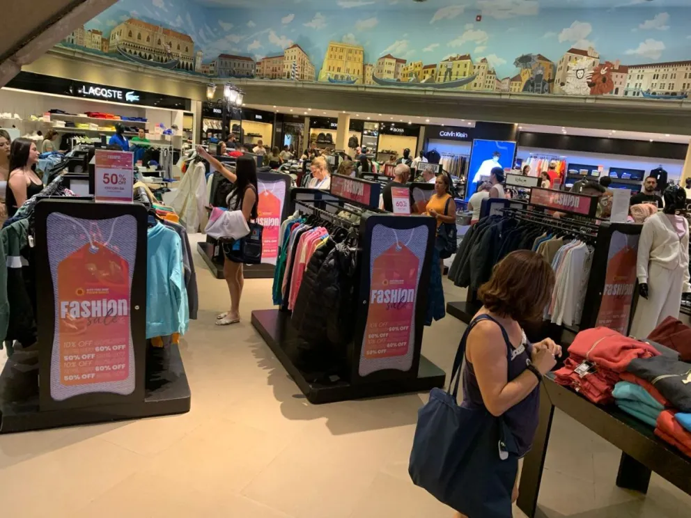Fashion Sale en el Duty Free Shop Puerto Iguazú