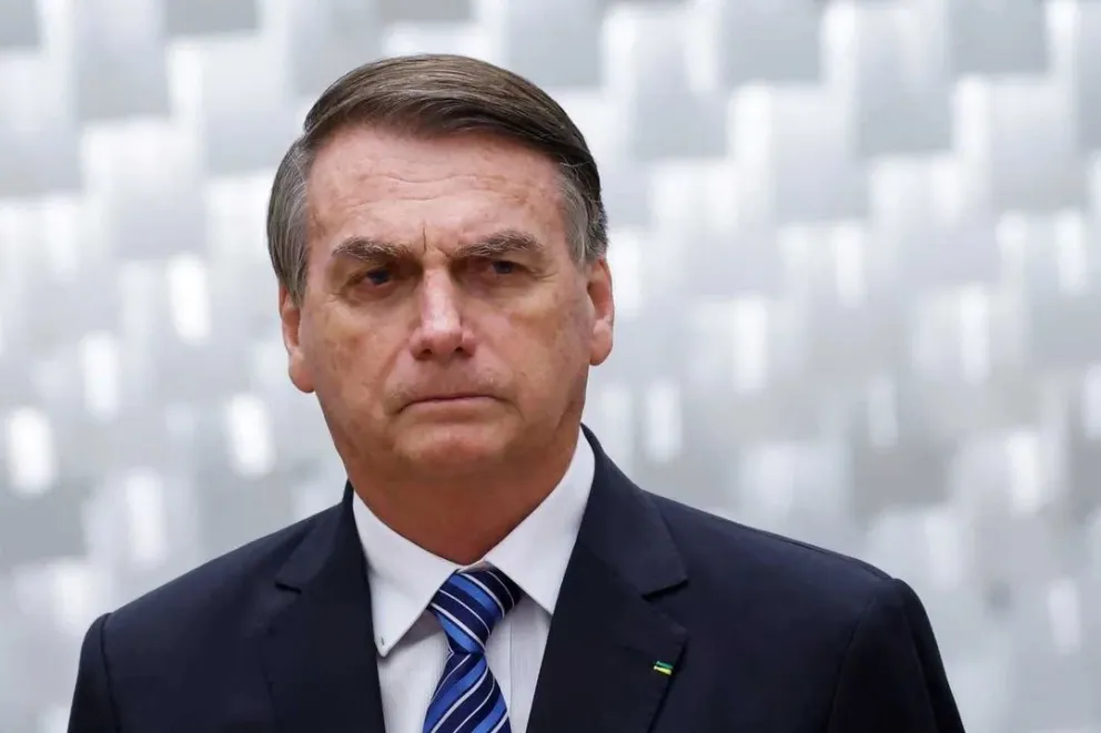 El gobierno de Brasil le pidió explicaciones al embajador de Hungría por la estancia de Bolsonaro en su sede diplomática
