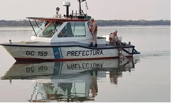 Dos adolescentes se ahogaron en el Paraná después de apostar mil pesos por "quién llegaba más rápido"
