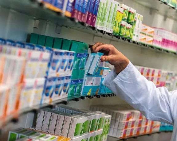Continúa la cobertura de medicamentos para afiliados PAMI: se prorrogó el convenio con las farmacias de todo el país