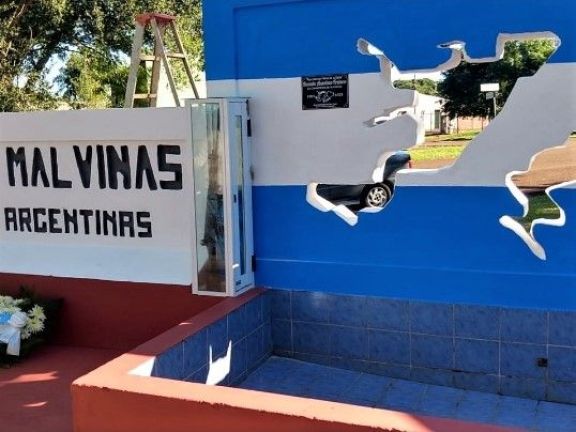 Excombatiente de Malvinas dijo que robaron la réplica de un fusil que talló para el pueblo de San José