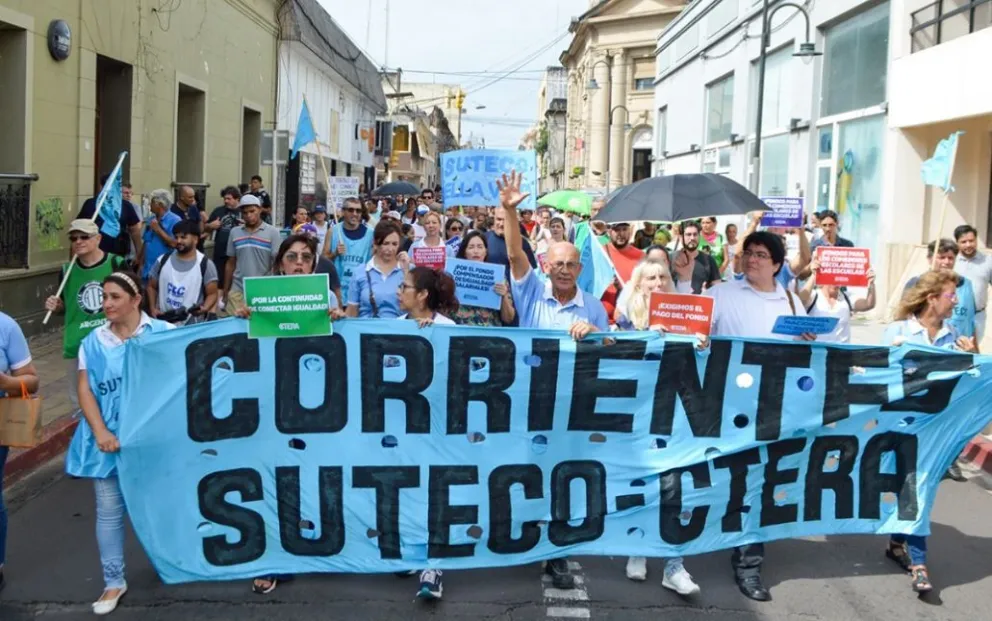 Docentes de Corrientes se suman al paro nacional de este jueves 4 de abril
