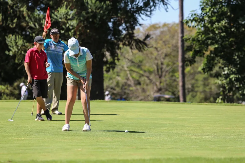 Golf: Dante D'Amico Martínez y Agustina López abrieron el año con un título