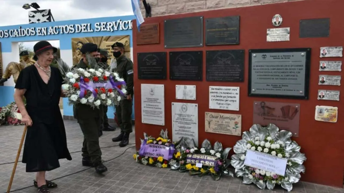 Tragedia - muerte de 43 efectivos de la Gendarmería Nacional