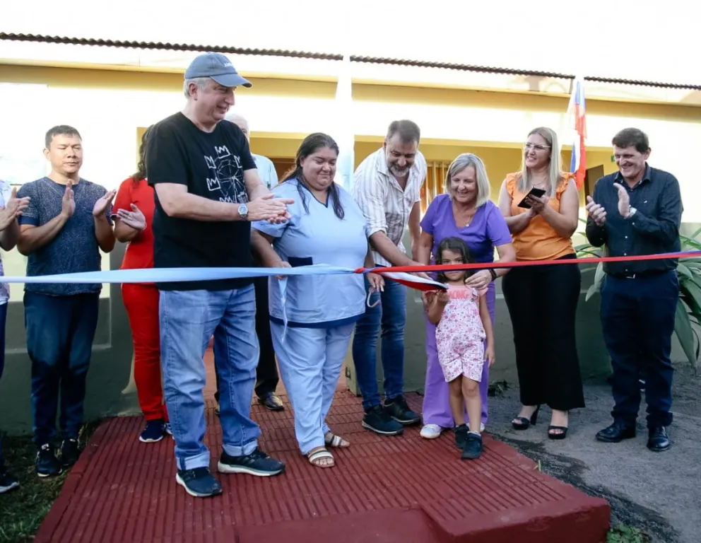 Passalacqua inauguró la ampliación del Caps del barrio Estación de Apóstoles
