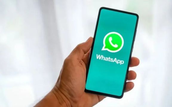 Llegó el modo PiP a WhatsApp: qué es y por qué va a cambiar algunos aspectos en la app