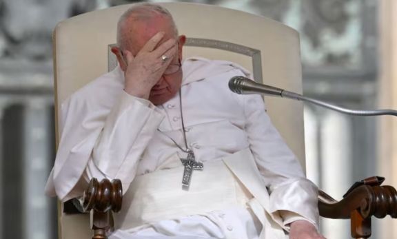 El papa lanzó un llamado “urgente” a que se detenga la espiral de violencia en Medio Oriente