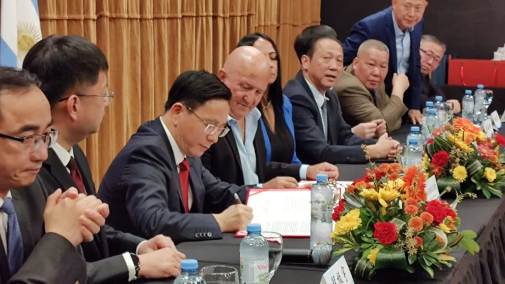 En Iguazú se firmó un acta de intención de cooperación con representantes de la ciudad china de Putian