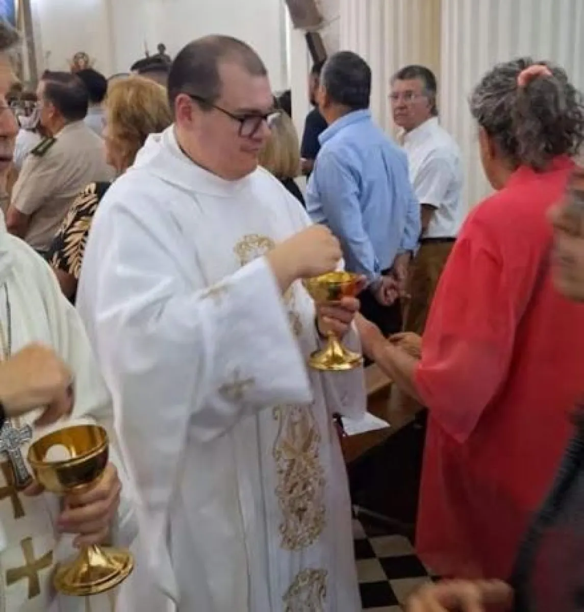 Monseñor Montini ordenó un nuevo sacerdote oriundo de Ituzaingó | El ...